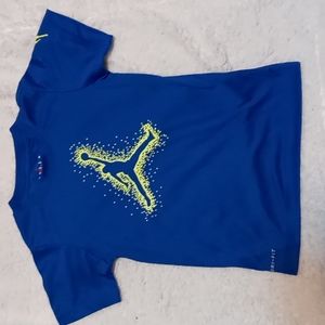 Air Jordan Dri-Fit t Size 5-6